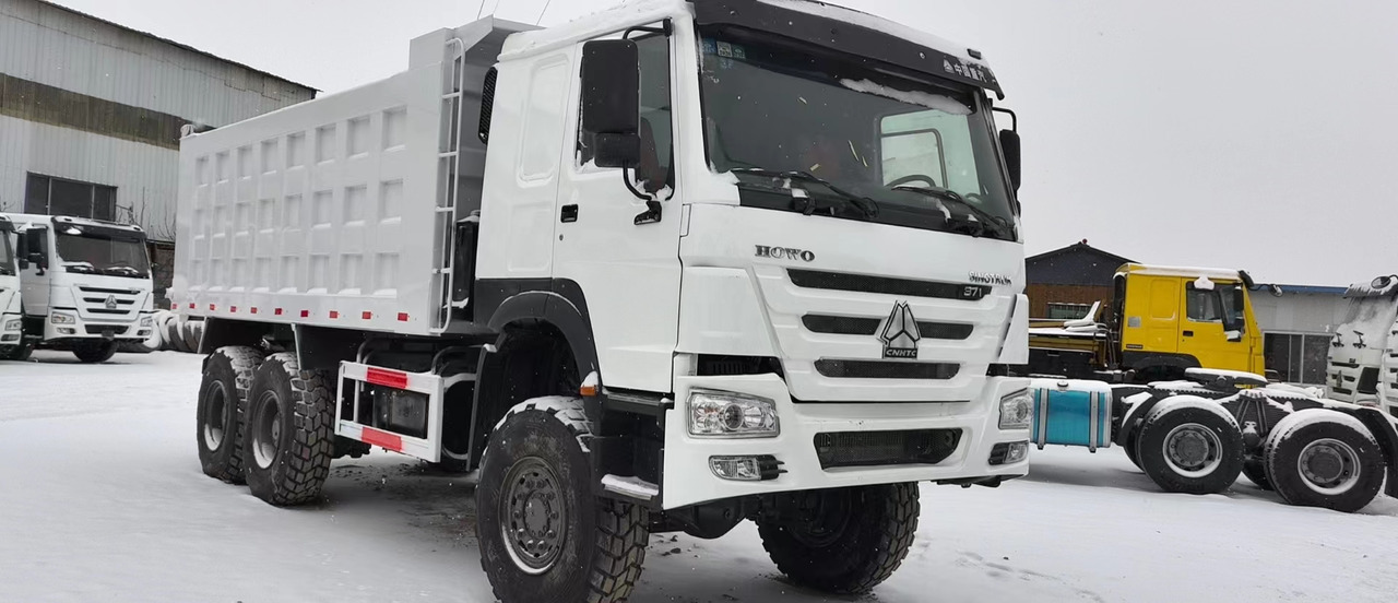 6X6 HOWO SINOTRUCK 371HP/375HP/420HP - Самосвал камион: снимка 1 6X6 HOWO SINOTRUCK 371HP/375HP/420HP - Самосвал камион: снимка 1