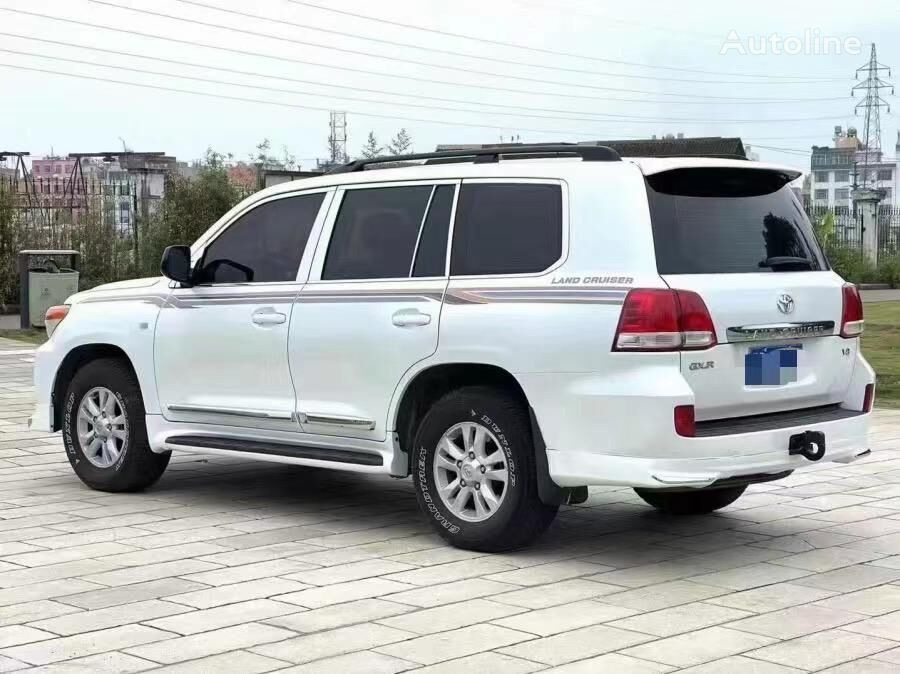 Toyota Land Cruiser - Джип: снимка 2 Toyota Land Cruiser - Джип: снимка 2