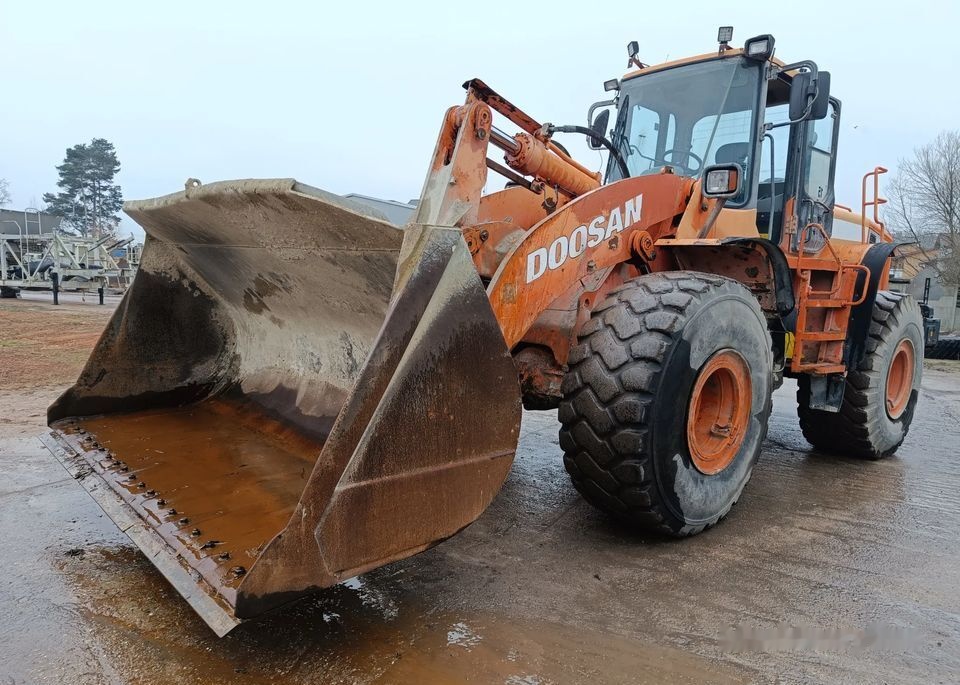 Doosan DL 400 - Колесен товарач: снимка 2 Doosan DL 400 - Колесен товарач: снимка 2