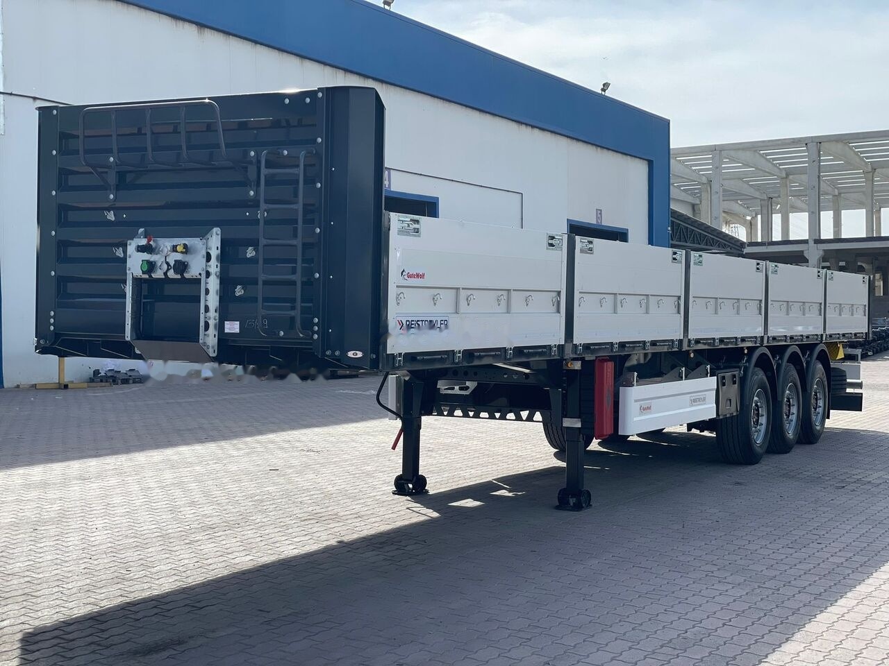 Reis Treyler Aluminium Cover General Cargo - Бордово полуремарке/ Платформа: снимка 2 Reis Treyler Aluminium Cover General Cargo - Бордово полуремарке/ Платформа: снимка 2