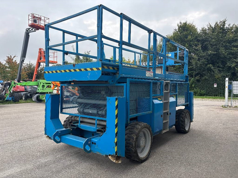 Genie GS 4390 RT 15,11m Diesel Scherenarbeitsbühne - Ножична работна платформа: снимка 3 Genie GS 4390 RT 15,11m Diesel Scherenarbeitsbühne - Ножична работна платформа: снимка 3