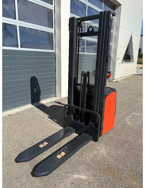 Linde L16 Hochhubwagen Ameise, 1600kg, 4800mm - Стакер: снимка 5 Linde L16 Hochhubwagen Ameise, 1600kg, 4800mm - Стакер: снимка 5