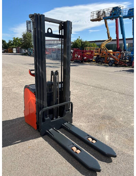 Linde L16 Hochhubwagen Ameise, 1600kg, 4800mm - Стакер: снимка 4 Linde L16 Hochhubwagen Ameise, 1600kg, 4800mm - Стакер: снимка 4