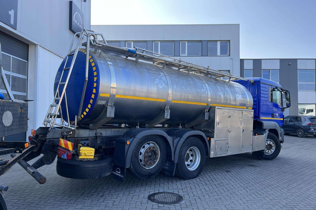 MAN TGS 26.400 6X2-2 Pienovežis (8488) - Камион цистерна: снимка 4 MAN TGS 26.400 6X2-2 Pienovežis (8488) - Камион цистерна: снимка 4