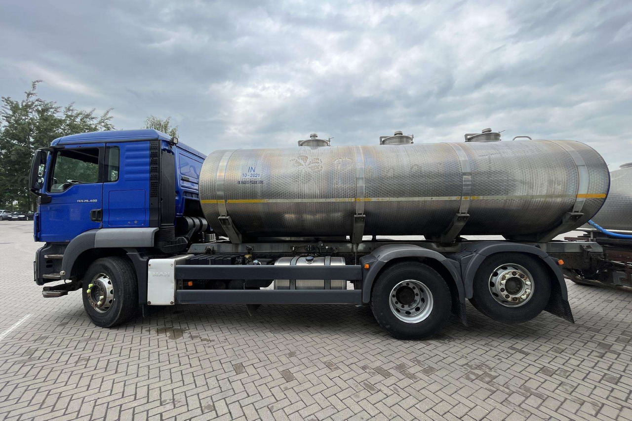 MAN TGS 26.400 6X2-2 Plandex (08632) - Камион цистерна: снимка 3 MAN TGS 26.400 6X2-2 Plandex (08632) - Камион цистерна: снимка 3
