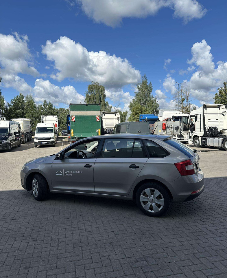 Skoda Rapid - Комби: снимка 4 Skoda Rapid - Комби: снимка 4