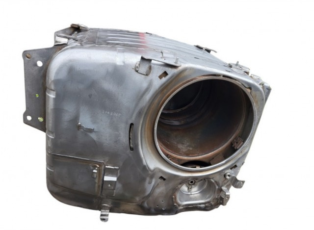 Katalysator SCR Euro 6 SCANIA Serie R - 2587685 2519407 2629445 2519406 2511867 2519405 - Катализатор за Камион: снимка 3 Katalysator SCR Euro 6 SCANIA Serie R - 2587685 2519407 2629445 2519406 2511867 2519405 - Катализатор за Камион: снимка 3