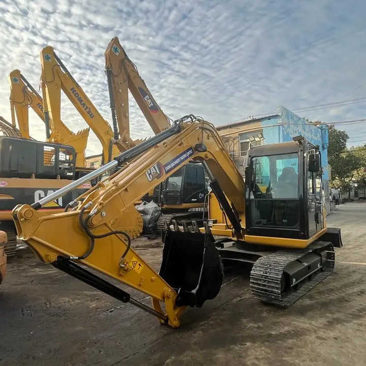 7 Ton Caterpillar Mini Excavator Cat 307c 307d With Rubber Tracks And Hydraulic Blade in Shanghai - Верижен багер: снимка 1 7 Ton Caterpillar Mini Excavator Cat 307c 307d With Rubber Tracks And Hydraulic Blade in Shanghai - Верижен багер: снимка 1