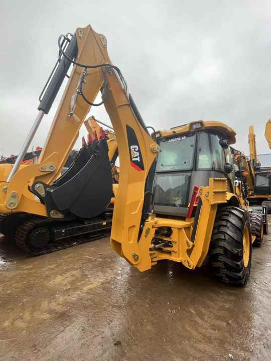 Backhoe loader CAT 420F loader used cheap CAT 420F loader and digger in good running condition on sale - Багер-товарач: снимка 3 Backhoe loader CAT 420F loader used cheap CAT 420F loader and digger in good running condition on sale - Багер-товарач: снимка 3