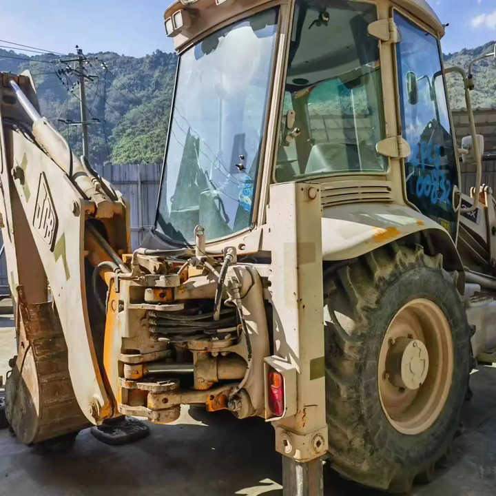 Backhoe loader JCB 3CX 4*4 tlb loader UKmade, used cheap JCB 3CX retro loader and digger - Багер-товарач: снимка 1 Backhoe loader JCB 3CX 4*4 tlb loader UKmade, used cheap JCB 3CX retro loader and digger - Багер-товарач: снимка 1