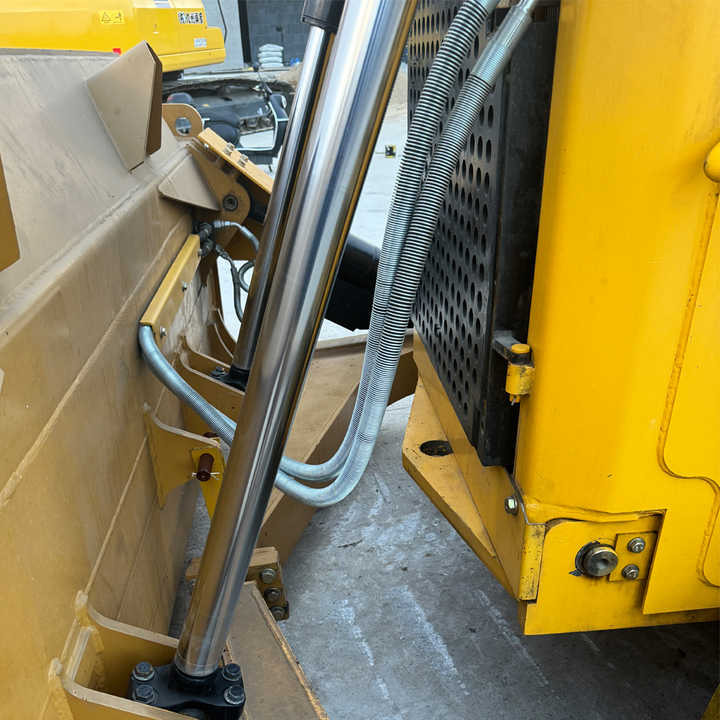 Bulldozer Used Cat D8r and More Bulldozers Like Mini Bulldozer - Булдозер: снимка 5 Bulldozer Used Cat D8r and More Bulldozers Like Mini Bulldozer - Булдозер: снимка 5