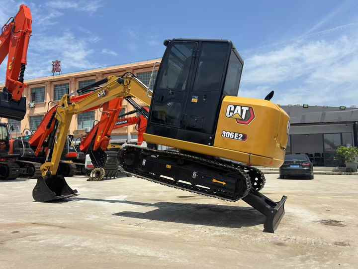 CAT 306E Used Excavator Latest Model 6tons 95% New Original with EPA CE Excavator Cat 306 mini digger excavator - Багер: снимка 4 CAT 306E Used Excavator Latest Model 6tons 95% New Original with EPA CE Excavator Cat 306 mini digger excavator - Багер: снимка 4