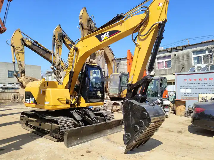 Cheap Price Second Hand Cat 312c Excavator Original Japan Used Cat 312 C Excavator In Good Condition ready to supply - Верижен багер: снимка 5 Cheap Price Second Hand Cat 312c Excavator Original Japan Used Cat 312 C Excavator In Good Condition ready to supply - Верижен багер: снимка 5