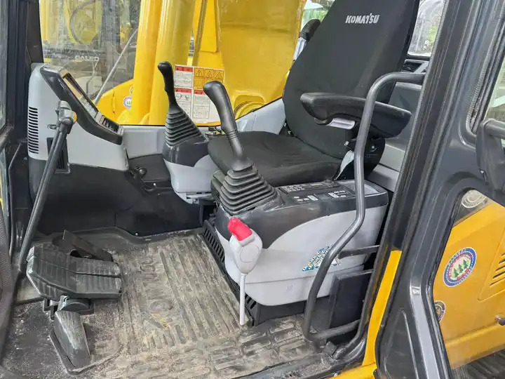 Cheap Used Japan Komatsu PC200-7 PC300 PC350-7 Excavator Used Komatsu 20 Ton Excavator Price PC200 - Багер: снимка 4 Cheap Used Japan Komatsu PC200-7 PC300 PC350-7 Excavator Used Komatsu 20 Ton Excavator Price PC200 - Багер: снимка 4