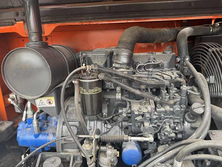 Doosan DX75-9C Used Excavator Crawler Second Hand Korean Engine DX75-9C Small Digger for Home or Farm - Верижен багер: снимка 3 Doosan DX75-9C Used Excavator Crawler Second Hand Korean Engine DX75-9C Small Digger for Home or Farm - Верижен багер: снимка 3