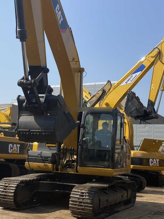 Excavator cabin 320c excavator cab cat 325 cl cabin for caterpillar excavator 320C - Верижен багер: снимка 2 Excavator cabin 320c excavator cab cat 325 cl cabin for caterpillar excavator 320C - Верижен багер: снимка 2