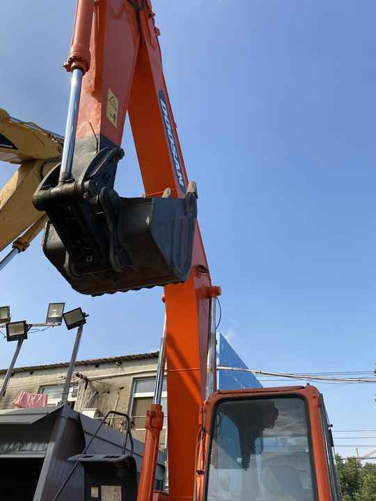 Good Condition Low price Used excavator doosan dx60 excavators machinery doosan dx60 dx80 dx75 dx225 - Верижен багер: снимка 5 Good Condition Low price Used excavator doosan dx60 excavators machinery doosan dx60 dx80 dx75 dx225 - Верижен багер: снимка 5