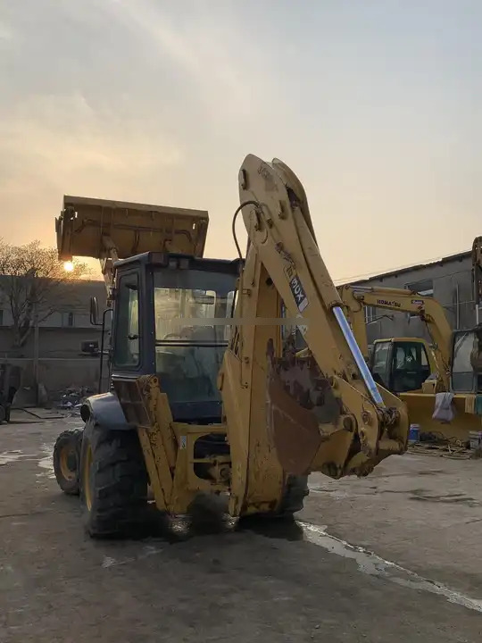 High Quality Original Uk JCB 3CX excavator used wheel loaders 7 ton backhoe loader with good working condition in stock for sale - Багер-товарач: снимка 2 High Quality Original Uk JCB 3CX excavator used wheel loaders 7 ton backhoe loader with good working condition in stock for sale - Багер-товарач: снимка 2