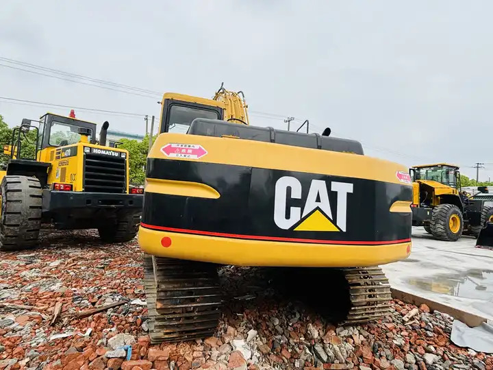 High Quality Used Excavator Cat 320bl In Good Condition On Sale in Shanghai - Верижен багер: снимка 3 High Quality Used Excavator Cat 320bl In Good Condition On Sale in Shanghai - Верижен багер: снимка 3