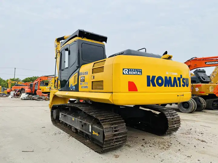 Hot Sale 20 Ton Crawler Excavator Komatsu Pc200-6 Pc200-7 Pc200-8 Original From Japan For Sale In Shanghai - Верижен багер: снимка 5 Hot Sale 20 Ton Crawler Excavator Komatsu Pc200-6 Pc200-7 Pc200-8 Original From Japan For Sale In Shanghai - Верижен багер: снимка 5