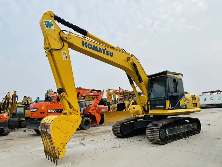 Hot Sale 20 Ton Crawler Excavator Komatsu Pc200-6 Pc200-7 Pc200-8 Original From Japan For Sale In Shanghai - Верижен багер: снимка 5 Hot Sale 20 Ton Crawler Excavator Komatsu Pc200-6 Pc200-7 Pc200-8 Original From Japan For Sale In Shanghai - Верижен багер: снимка 5