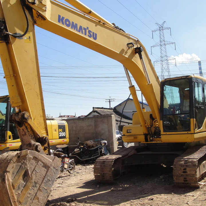 Hot Sell Komatsu PC220 Buy Komatsu PC220 Kamatsu Excavator PC220 Price New Komatsu PC220 Pc200 Pc240 Excavator - Багер: снимка 1 Hot Sell Komatsu PC220 Buy Komatsu PC220 Kamatsu Excavator PC220 Price New Komatsu PC220 Pc200 Pc240 Excavator - Багер: снимка 1