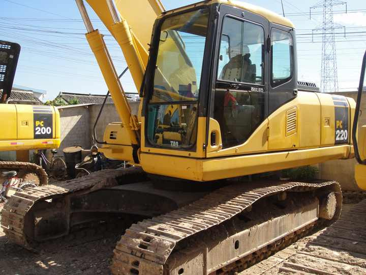 Hot Sell Komatsu PC220 Buy Komatsu PC220 Kamatsu Excavator PC220 Price New Komatsu PC220 Pc200 Pc240 Excavator - Багер: снимка 3 Hot Sell Komatsu PC220 Buy Komatsu PC220 Kamatsu Excavator PC220 Price New Komatsu PC220 Pc200 Pc240 Excavator - Багер: снимка 3