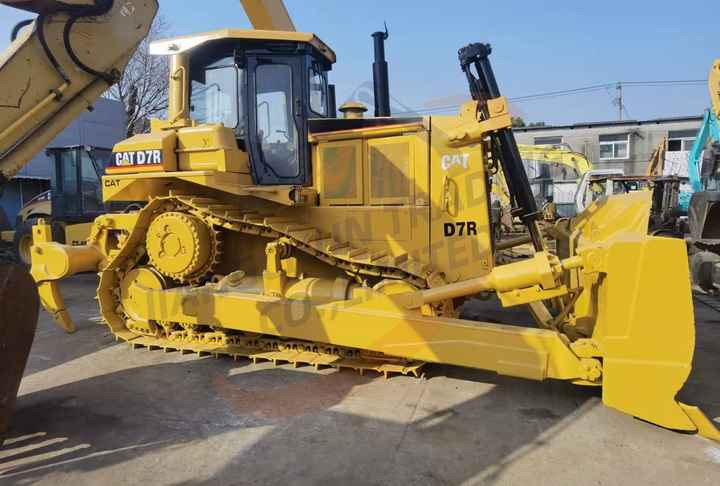Лизинг на  Japan Imported Caterpillar D9R Bulldozer Japan Original Cat D9n D8r Used Bulldozers Japan Imported Caterpillar D9R Bulldozer Japan Original Cat D9n D8r Used Bulldozers: снимка 6
