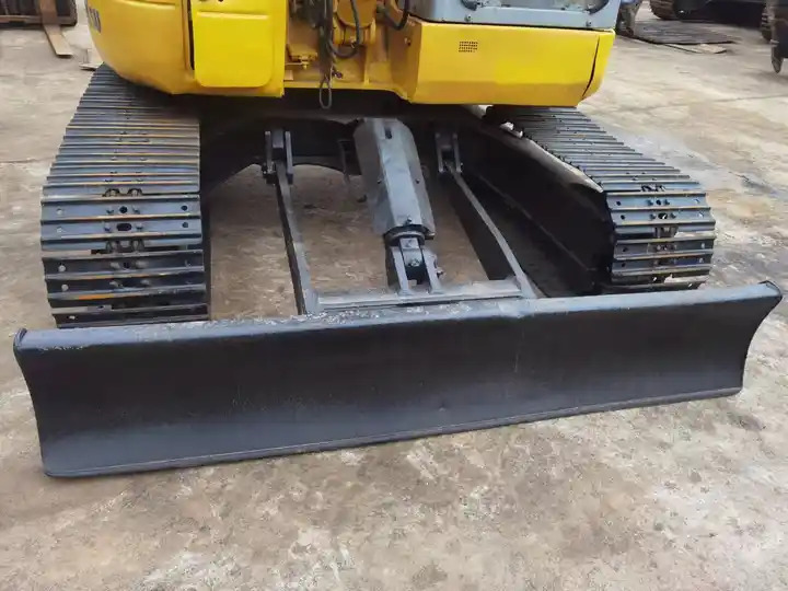 Japan Surplus Backhoe Excavator Komatsu Pc78us Pc60 Tracked Excavator With Blade Dozer For The Philippines in Shanghai - Верижен багер: снимка 5 Japan Surplus Backhoe Excavator Komatsu Pc78us Pc60 Tracked Excavator With Blade Dozer For The Philippines in Shanghai - Верижен багер: снимка 5