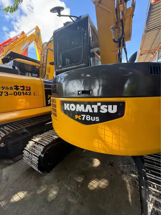 Second-Hand Used Komatsu PC 78 with Good Condition in Shanghai - Багер: снимка 3 Second-Hand Used Komatsu PC 78 with Good Condition in Shanghai - Багер: снимка 3
