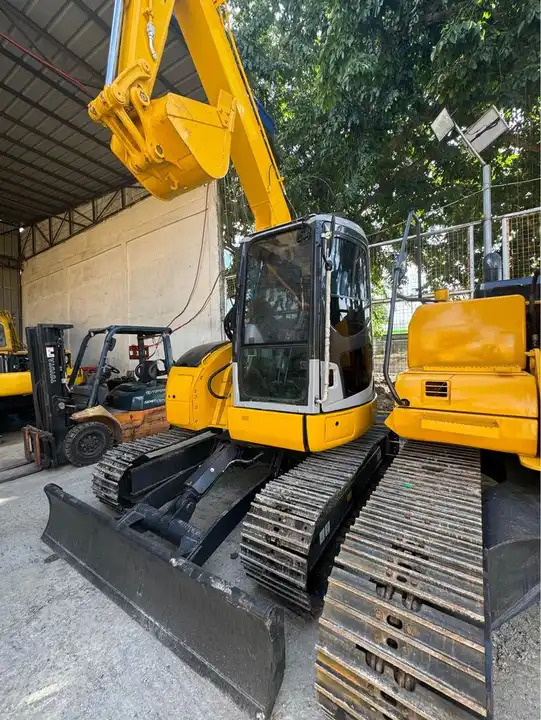 Second-Hand Used Komatsu PC 78 with Good Condition in Shanghai - Багер: снимка 5 Second-Hand Used Komatsu PC 78 with Good Condition in Shanghai - Багер: снимка 5
