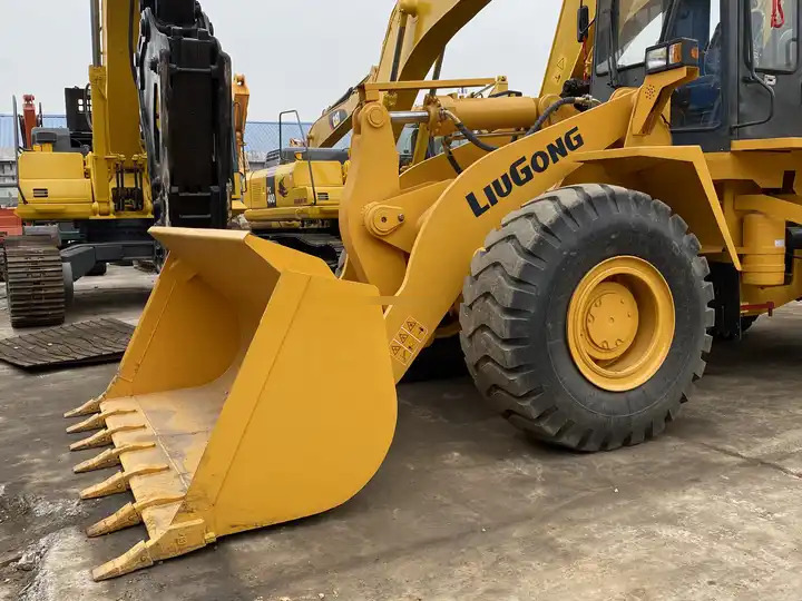 Second hand LiuGong wheel loader LG856 ,good condition chinese loader 856 wheel loader ,Liu gong Wheel Loader 856 Earth-moving - Колесен товарач: снимка 5 Second hand LiuGong wheel loader LG856 ,good condition chinese loader 856 wheel loader ,Liu gong Wheel Loader 856 Earth-moving - Колесен товарач: снимка 5