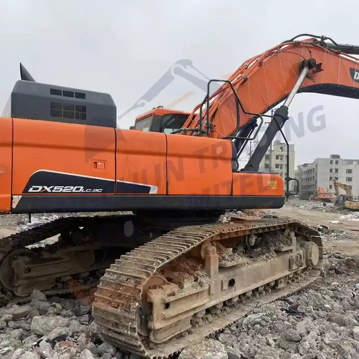 USED KOREA BRAND DOOSAN EXCAVATOR DX520LC DX520LC-9 C HYDRAULIC BIG DIGGER GOOD CONDITION FOR SALE - Багер: снимка 1 USED KOREA BRAND DOOSAN EXCAVATOR DX520LC DX520LC-9 C HYDRAULIC BIG DIGGER GOOD CONDITION FOR SALE - Багер: снимка 1