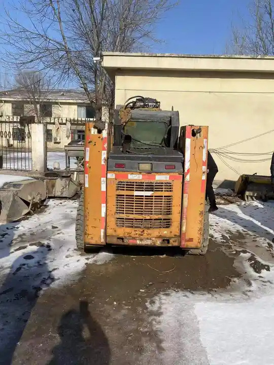 Used Case 440H Skid Steer Loader for Sale - Мини челен товарач: снимка 3 Used Case 440H Skid Steer Loader for Sale - Мини челен товарач: снимка 3
