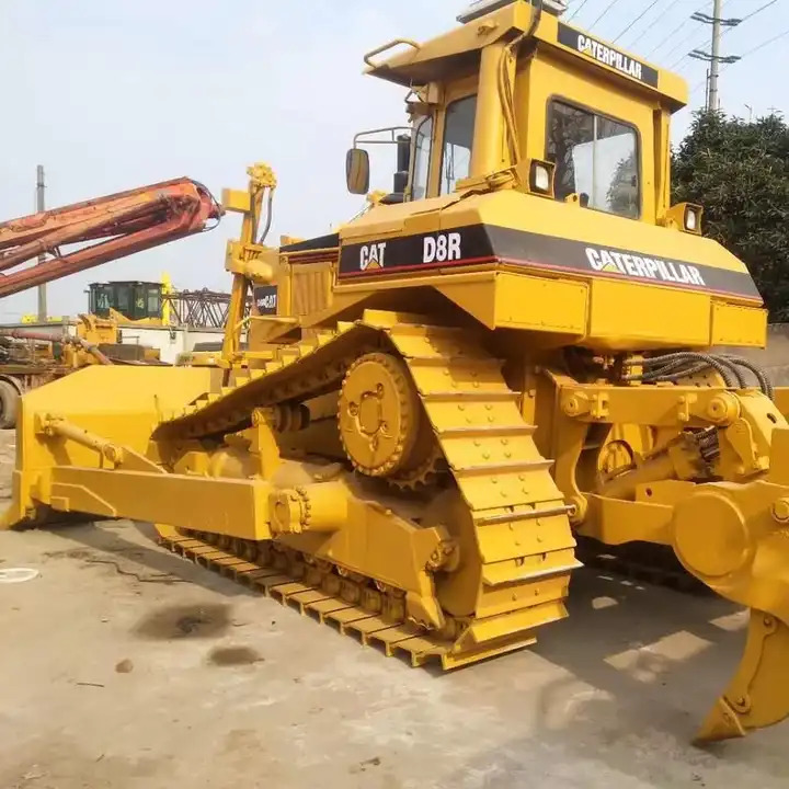 Used Caterpillar bulldozer CAT D8R on sale - Булдозер: снимка 1 Used Caterpillar bulldozer CAT D8R on sale - Булдозер: снимка 1