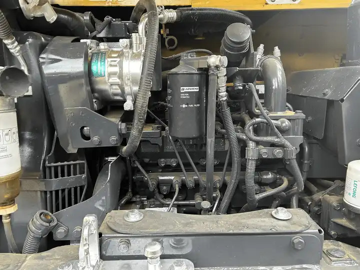 Used Komatsu PC 60-7 with Good Condition in Shanghai - Багер: снимка 3 Used Komatsu PC 60-7 with Good Condition in Shanghai - Багер: снимка 3