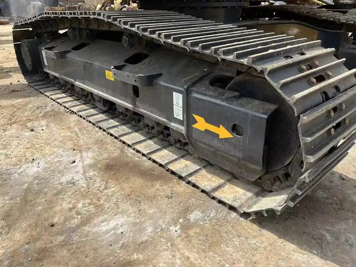 Used Komatsu Pc200-8 Excavator Used Japan Original Komatsu 220 200 Excavator Pc220-8 Excavator Available - Багер: снимка 3 Used Komatsu Pc200-8 Excavator Used Japan Original Komatsu 220 200 Excavator Pc220-8 Excavator Available - Багер: снимка 3