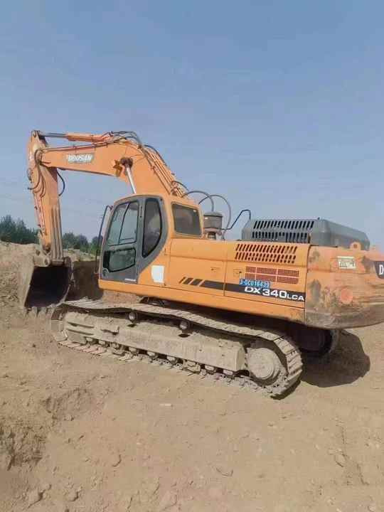 Used Original Korea Doosan 34 Ton Excavator with Cheap Price and Good Condition DOOSAN Dx340LCA Dx225 Dx330 DX360for Sale - Багер: снимка 3 Used Original Korea Doosan 34 Ton Excavator with Cheap Price and Good Condition DOOSAN Dx340LCA Dx225 Dx330 DX360for Sale - Багер: снимка 3