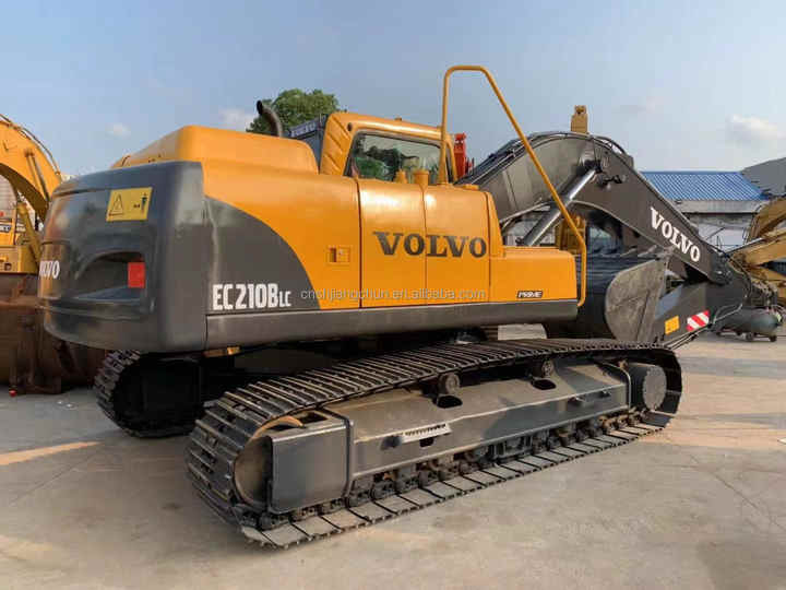 Used Original Volvo Excavator EC210B machinery in stock for sale with high quality and good price - Верижен багер: снимка 3 Used Original Volvo Excavator EC210B machinery in stock for sale with high quality and good price - Верижен багер: снимка 3
