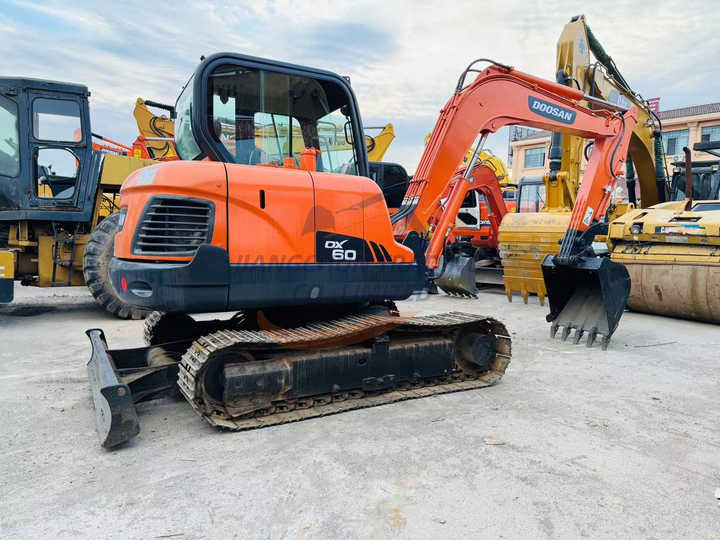 Used excavator doosan dx60 excavators earth-moving machinery doosan dx60 dx80 dx75 dx225 dh60 dh60-7for sale - Верижен багер: снимка 4 Used excavator doosan dx60 excavators earth-moving machinery doosan dx60 dx80 dx75 dx225 dh60 dh60-7for sale - Верижен багер: снимка 4