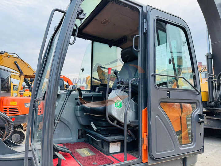 Used excavator doosan dx60 excavators earth-moving machinery doosan dx60 dx80 dx75 dx225 dh60 dh60-7for sale - Верижен багер: снимка 4 Used excavator doosan dx60 excavators earth-moving machinery doosan dx60 dx80 dx75 dx225 dh60 dh60-7for sale - Верижен багер: снимка 4