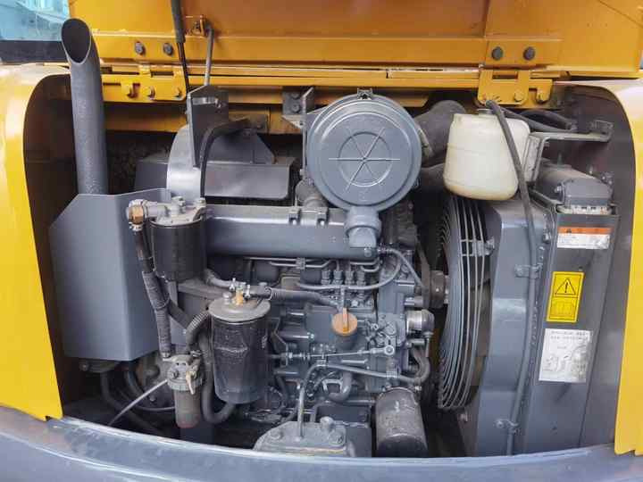Used komatsu PC 56-7 Pc60-7 Crawler Excavator 6 Ton Excavator In Shanghai China For Sale PC 60 60-7 PC60 PC78 Nice excavator - Верижен багер: снимка 4 Used komatsu PC 56-7 Pc60-7 Crawler Excavator 6 Ton Excavator In Shanghai China For Sale PC 60 60-7 PC60 PC78 Nice excavator - Верижен багер: снимка 4