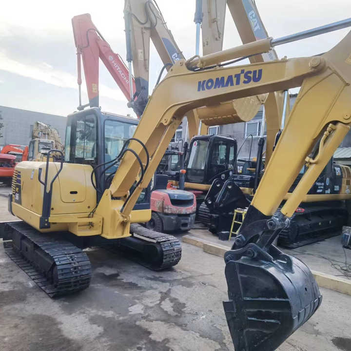 Used komatsu PC 56-7 Pc60-7 Crawler Excavator 6 Ton Excavator In Shanghai China For Sale PC 60 60-7 PC60 PC78 Nice excavator - Верижен багер: снимка 1 Used komatsu PC 56-7 Pc60-7 Crawler Excavator 6 Ton Excavator In Shanghai China For Sale PC 60 60-7 PC60 PC78 Nice excavator - Верижен багер: снимка 1