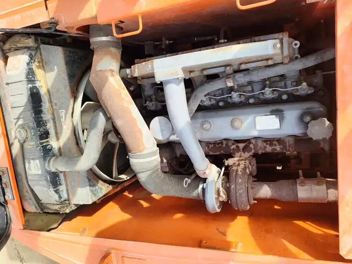 Well-maintained Cheap Price Korea Original Used Doosan Dh150,Dh150lc-7 Crawler Excavator in Shanghai - Верижен багер: снимка 4 Well-maintained Cheap Price Korea Original Used Doosan Dh150,Dh150lc-7 Crawler Excavator in Shanghai - Верижен багер: снимка 4