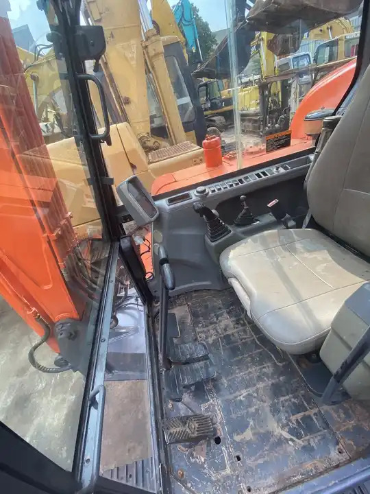 Верижен багер dx60 dx55 ON SALE Doosan 6ton dx60 Used  excavator in stock: снимка 7