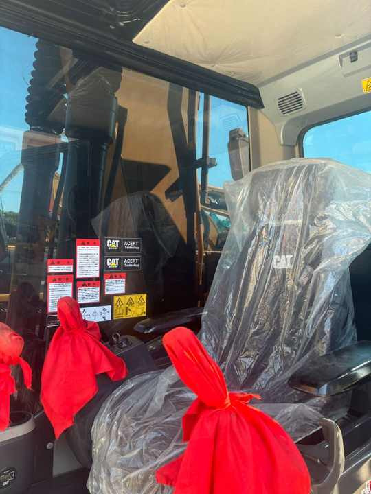 Used Excavator cat 320dsed Excavator Original Crawler Used CAT 320 Excavator 320D Caterpillar Machinery - Верижен багер: снимка 4 Used Excavator cat 320dsed Excavator Original Crawler Used CAT 320 Excavator 320D Caterpillar Machinery - Верижен багер: снимка 4