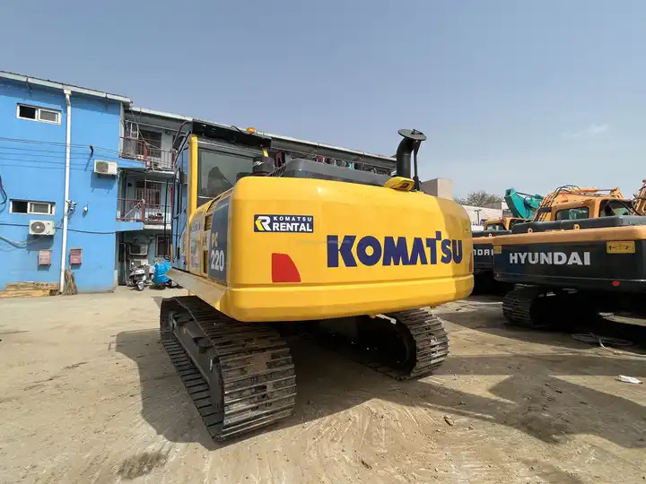 Used crawler excavator Japan used Komatsu PC220 20ton digger komatsu pc 200-8 in stock for sale - Верижен багер: снимка 3 Used crawler excavator Japan used Komatsu PC220 20ton digger komatsu pc 200-8 in stock for sale - Верижен багер: снимка 3