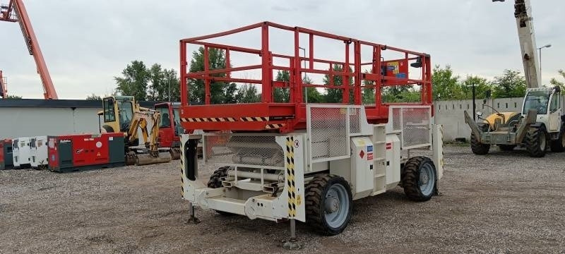 Genie GS3390 - 12,06 m - 4x4 - diesel - Ножична работна платформа: снимка 2 Genie GS3390 - 12,06 m - 4x4 - diesel - Ножична работна платформа: снимка 2