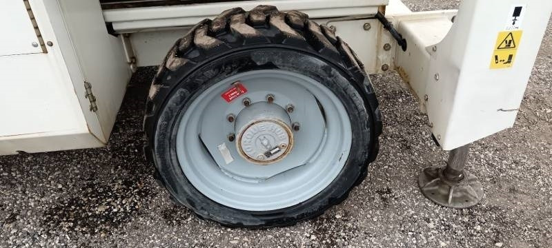 Ножична работна платформа Genie GS3390 - 12,06 m - 4x4 - diesel: снимка 11