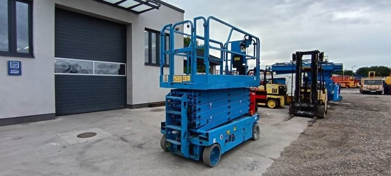 Genie GS4047 - 13,7m - electric - Ножична работна платформа: снимка 2 Genie GS4047 - 13,7m - electric - Ножична работна платформа: снимка 2